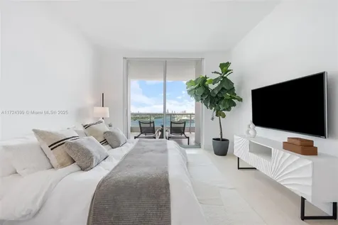 900 Biscayne Boulevard Miami FL 33132
