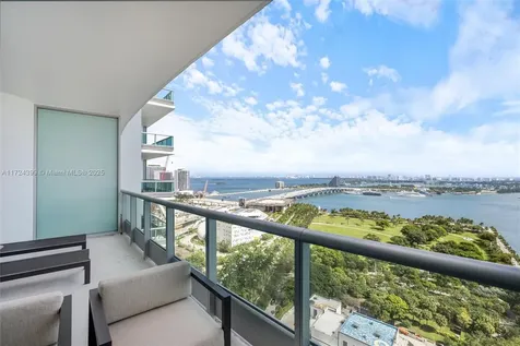 900 Biscayne Boulevard Miami FL 33132