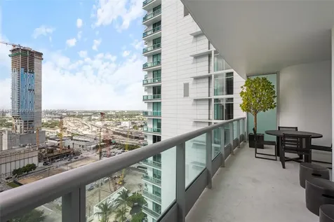 900 Biscayne Boulevard Miami FL 33132