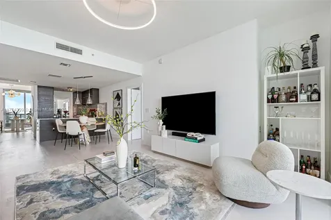900 Biscayne Boulevard Miami FL 33132