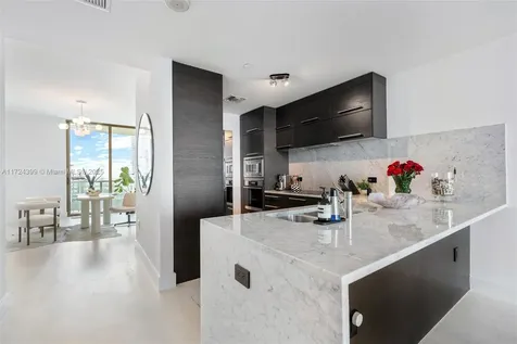 900 Biscayne Boulevard Miami FL 33132