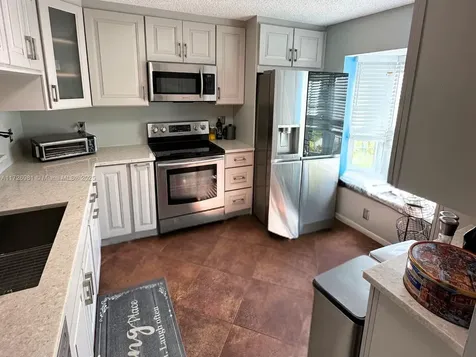 12278 NW 36th Place Sunrise FL 33323