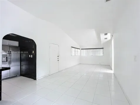 6610 Roosevelt Street Hollywood FL 33024