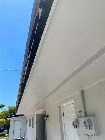 2240 NW 18th Street Miami FL 33125