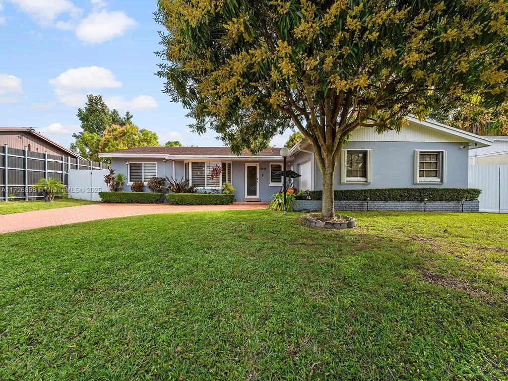 15915 SW 103rd Place Miami FL 33157