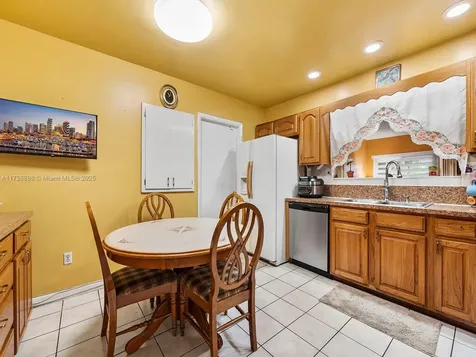 15915 SW 103rd Place Miami FL 33157