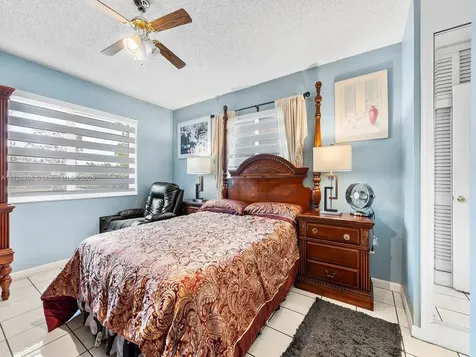 15915 SW 103rd Place Miami FL 33157