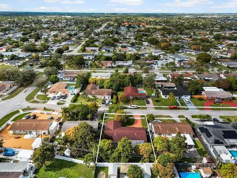 15915 SW 103rd Place Miami FL 33157