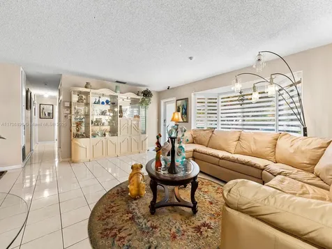 15915 SW 103rd Place Miami FL 33157