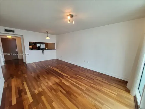 31 SE 5th Street Miami FL 33131
