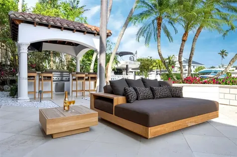 76 Royal Palm Drive Fort Lauderdale FL 33301