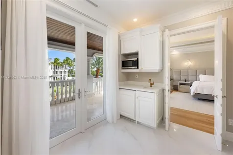 76 Royal Palm Drive Fort Lauderdale FL 33301