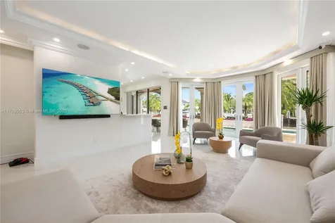 76 Royal Palm Drive Fort Lauderdale FL 33301