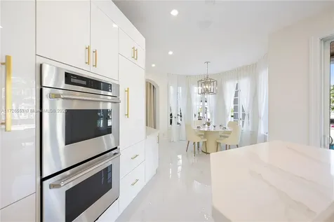 76 Royal Palm Drive Fort Lauderdale FL 33301