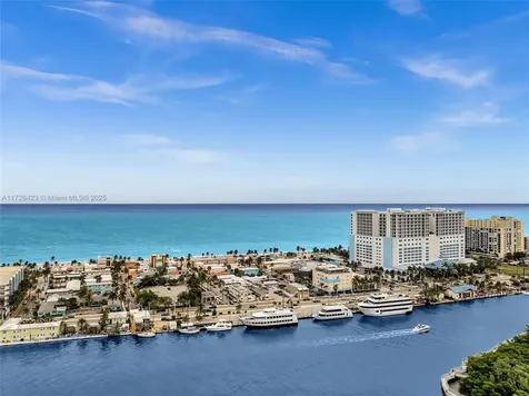 1318 N Ocean Drive Hollywood FL 33019