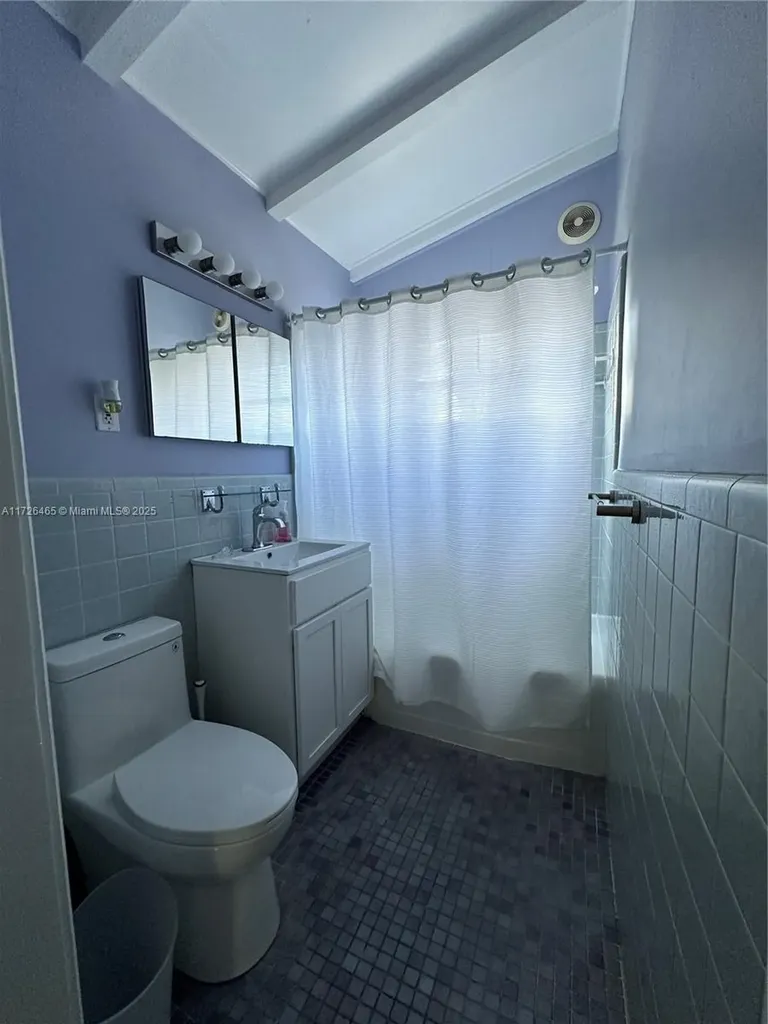 2454 Tortugas Lane Fort Lauderdale FL 33312