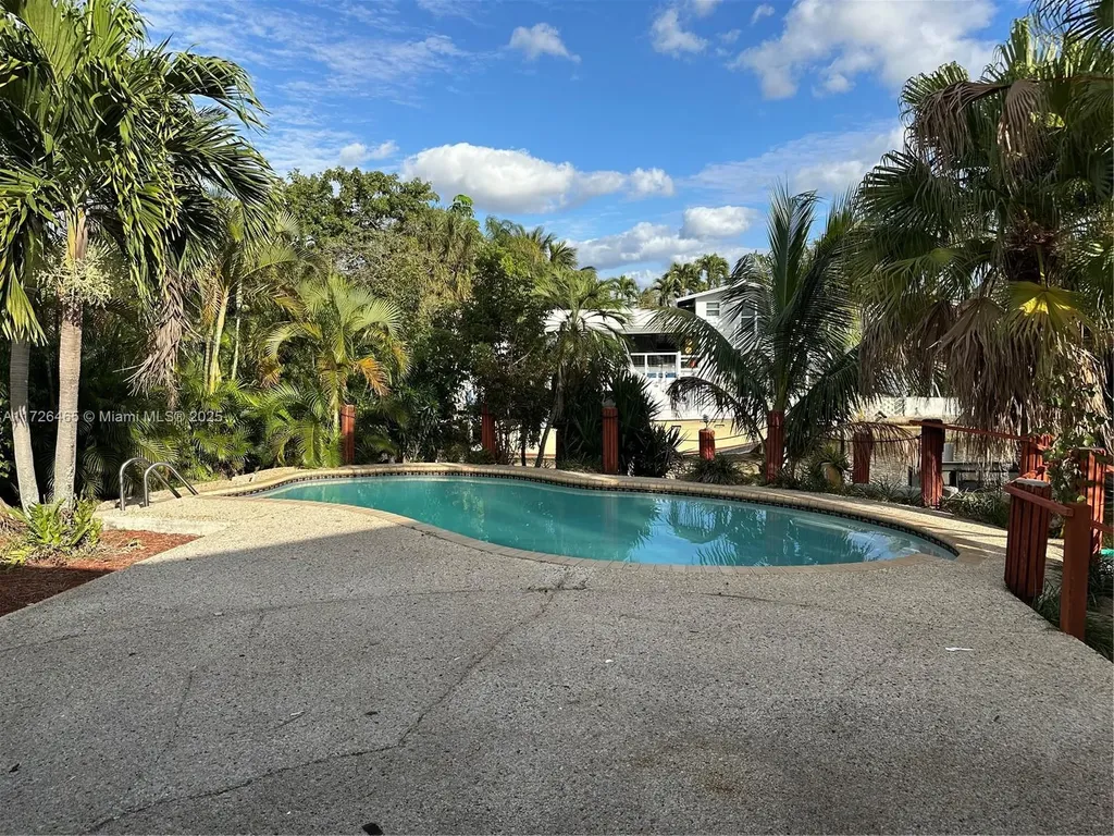 2454 Tortugas Lane Fort Lauderdale FL 33312