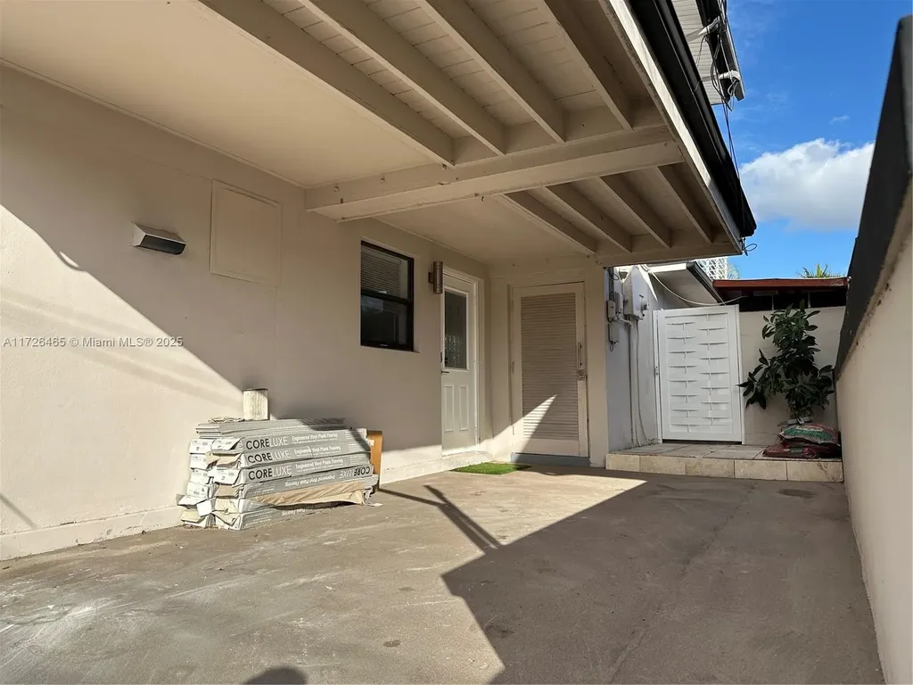 2454 Tortugas Lane Fort Lauderdale FL 33312