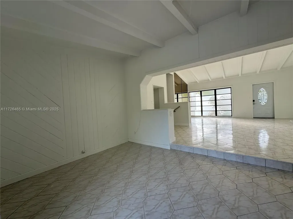 2454 Tortugas Lane Fort Lauderdale FL 33312