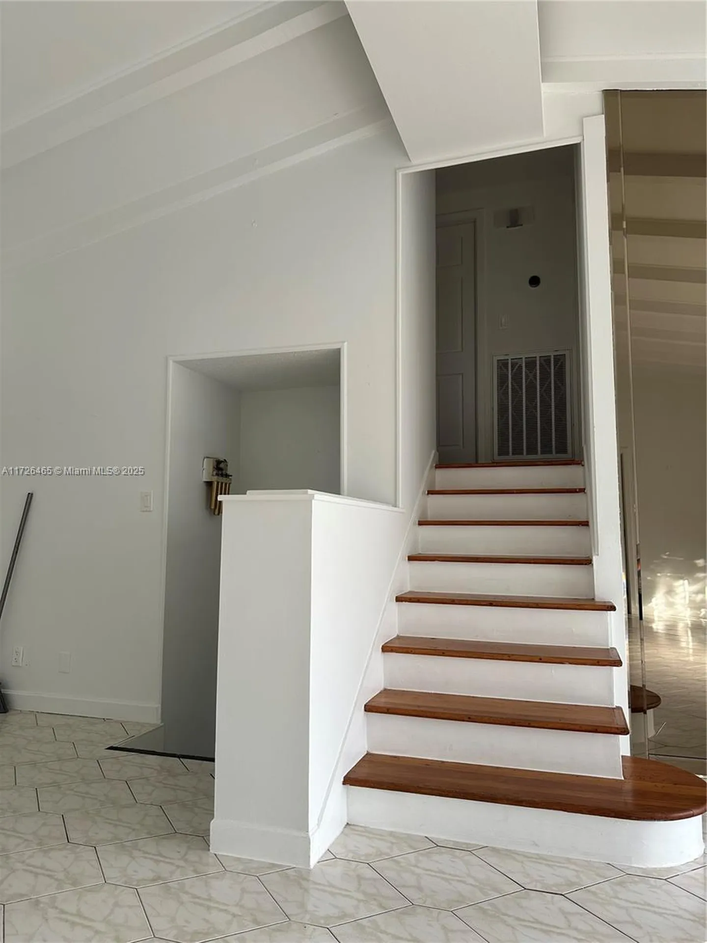 2454 Tortugas Lane Fort Lauderdale FL 33312