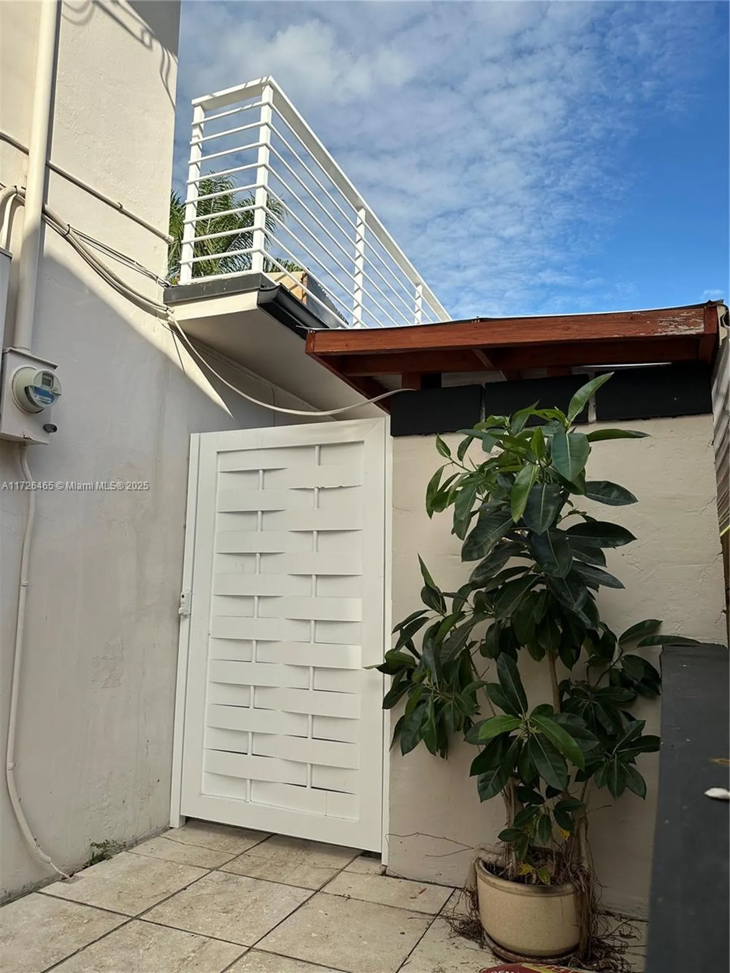 2454 Tortugas Lane Fort Lauderdale FL 33312