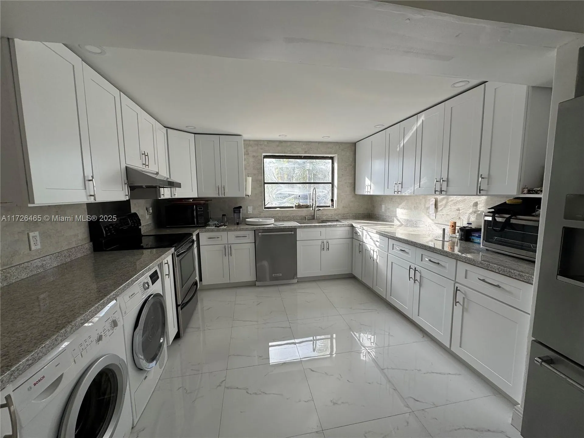 2454 Tortugas Lane Fort Lauderdale FL 33312