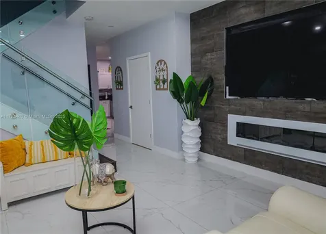 10521 SW 224th Terrace Cutler Bay FL 33190