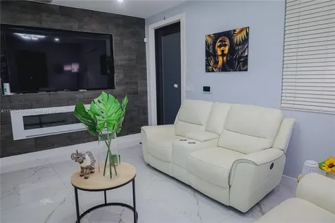 10521 SW 224th Terrace Cutler Bay FL 33190