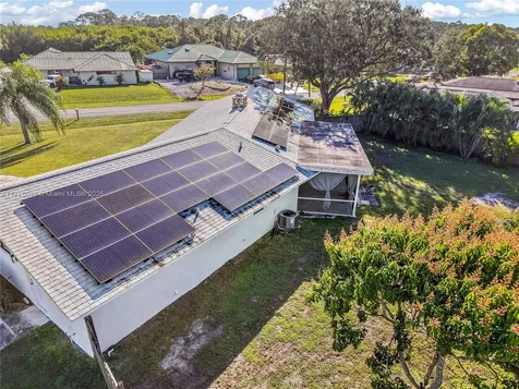 1302 SE Coral Reef Street Port St. Lucie FL 34983