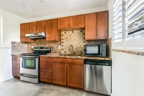 1302 SE Coral Reef Street Port St. Lucie FL 34983