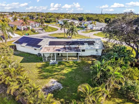 1302 SE Coral Reef Street Port St. Lucie FL 34983