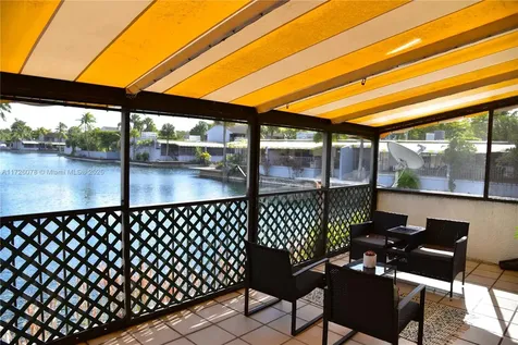 16501 Fox Den Court Miami Lakes FL 33014