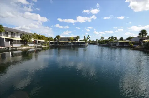 16501 Fox Den Court Miami Lakes FL 33014