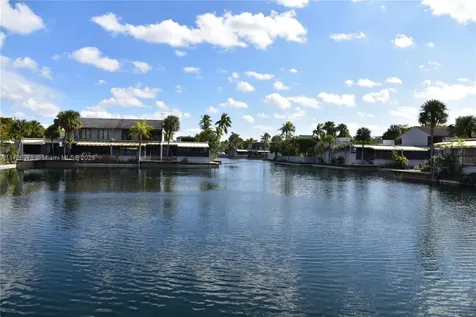 16501 Fox Den Court Miami Lakes FL 33014