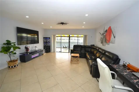 16501 Fox Den Court Miami Lakes FL 33014