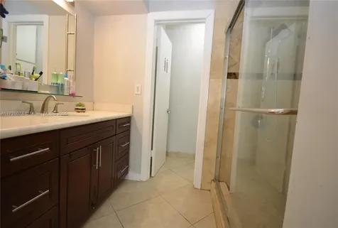 16501 Fox Den Court Miami Lakes FL 33014