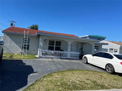 720 NW 30th Avenue Miami FL 33125