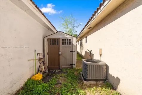 7217 W 30th Avenue Hialeah FL 33018