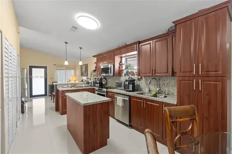 7217 W 30th Avenue Hialeah FL 33018