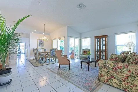 13918 SW 122nd Court Miami FL 33186