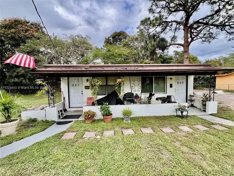 883 NE 39th Street Oakland Park FL 33334