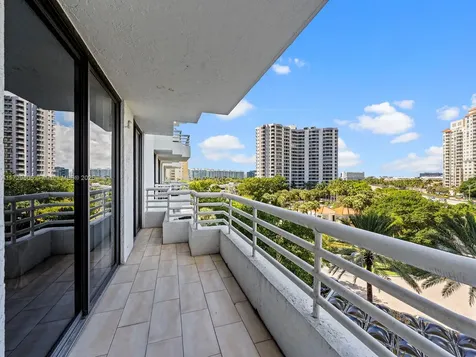 3300 NE 192nd Street Aventura FL 33180