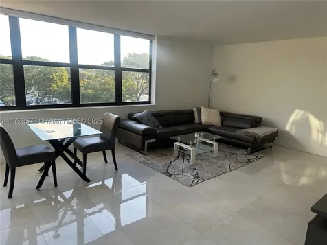 20291 NE 30th Avenue Aventura FL 33180