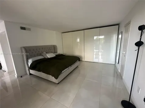 20291 NE 30th Avenue Aventura FL 33180