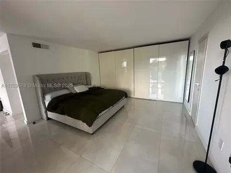 20291 NE 30th Avenue Aventura FL 33180