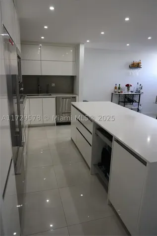 20291 NE 30th Avenue Aventura FL 33180