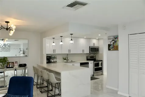 6654 SW 138th Court Miami FL 33183