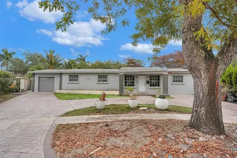18600 NE 7th Court North Miami Beach FL 33179