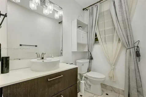 18600 NE 7th Court North Miami Beach FL 33179