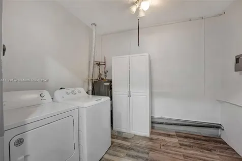 18600 NE 7th Court North Miami Beach FL 33179